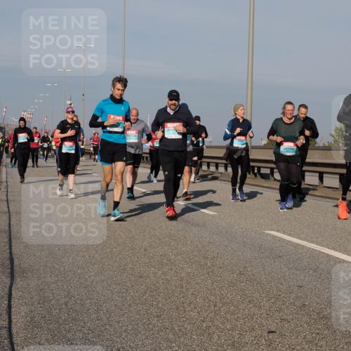 03.10.2025 - Köhlbrandbrückenlauf Fabian Wolf http://msf.ph/oto/9059783 03.10.2025 10:04:59 Position 3  meine-sportfotos.de