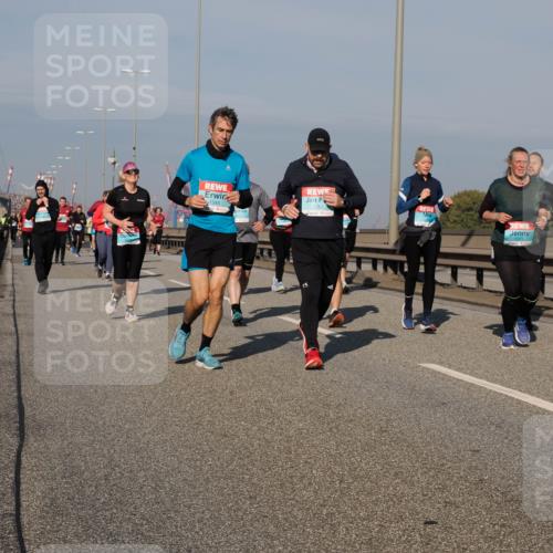 03.10.2025 - Köhlbrandbrückenlauf Fabian Wolf http://msf.ph/oto/9059817 03.10.2025 10:05:00 Position 3 1345 meine-sportfotos.de