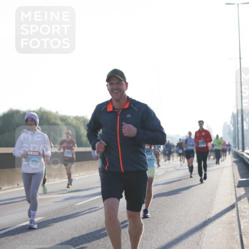 03.10.2025 - Köhlbrandbrückenlauf Jannik Wohlers http://msf.ph/oto/9059832 03.10.2025 09:14:31 Position 3  meine-sportfotos.de