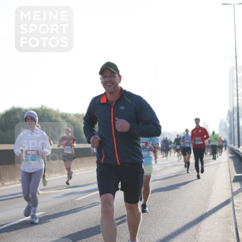 03.10.2025 - Köhlbrandbrückenlauf Jannik Wohlers http://msf.ph/oto/9059841 03.10.2025 09:14:31 Position 3  meine-sportfotos.de