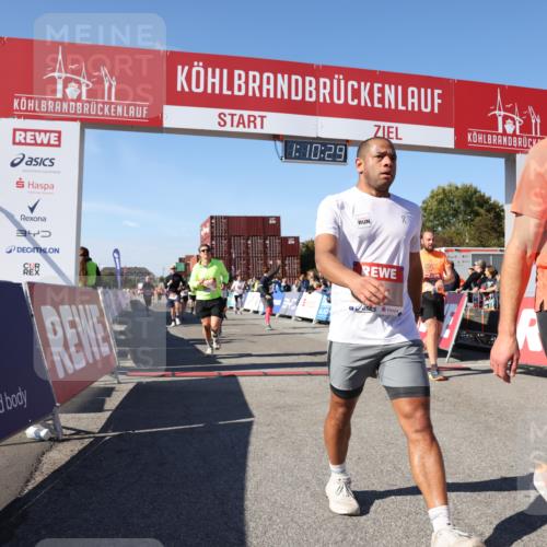 03.10.2025 - Köhlbrandbrückenlauf Lena Gebhardt http://msf.ph/oto/9059907 03.10.2025 13:10:30 Ziel 4386, 4429, 4479, 4710, 4711, 4774, 5229, 5383, 5689, 5738, 5889, 6024, 6177, 6294, 6779, 6781, 6782 meine-sportfotos.de