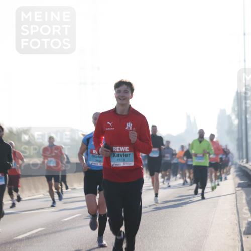 03.10.2025 - Köhlbrandbrückenlauf Jannik Wohlers http://msf.ph/oto/9059927 03.10.2025 09:14:34 Position 3 3458, 1118 meine-sportfotos.de