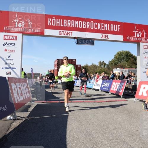03.10.2025 - Köhlbrandbrückenlauf Lena Gebhardt http://msf.ph/oto/9059949 03.10.2025 13:10:31 Ziel 4386, 4429, 4479, 4710, 4711, 4774, 5229, 5383, 5689, 5738, 5889, 6024, 6177, 6294, 6779, 6781, 6782 meine-sportfotos.de