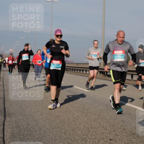 03.10.2025 - Köhlbrandbrückenlauf Fabian Wolf http://msf.ph/oto/9059960 03.10.2025 10:05:03 Position 3 3027 meine-sportfotos.de