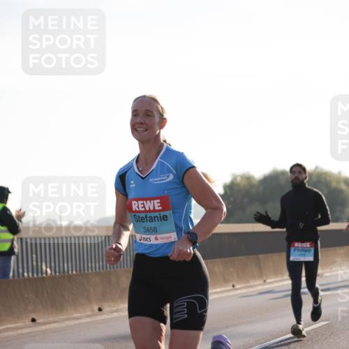 03.10.2025 - Köhlbrandbrückenlauf Jannik Wohlers http://msf.ph/oto/9060021 03.10.2025 09:14:37 Position 3 3458 meine-sportfotos.de