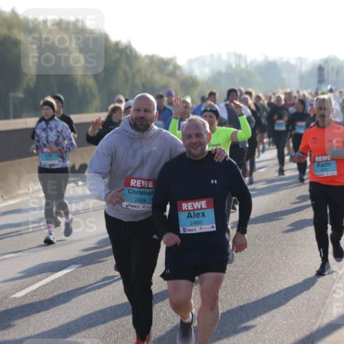 03.10.2025 - Köhlbrandbrückenlauf Jannik Wohlers http://msf.ph/oto/9060046 03.10.2025 09:22:28 Position 3 2424, 2460, 3576 meine-sportfotos.de
