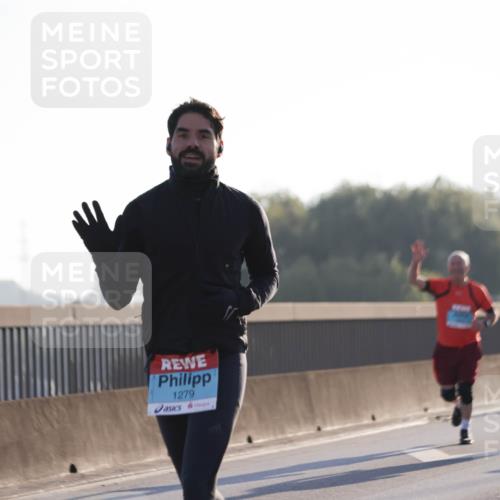 03.10.2025 - Köhlbrandbrückenlauf Jannik Wohlers http://msf.ph/oto/9060070 03.10.2025 09:14:38 Position 3 1279 meine-sportfotos.de