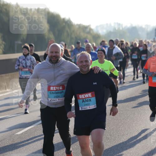 03.10.2025 - Köhlbrandbrückenlauf Jannik Wohlers http://msf.ph/oto/9060072 03.10.2025 09:22:28 Position 3 2424, 2460, 3576 meine-sportfotos.de