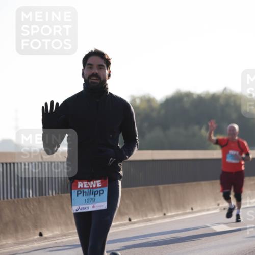 03.10.2025 - Köhlbrandbrückenlauf Jannik Wohlers http://msf.ph/oto/9060073 03.10.2025 09:14:39 Position 3 1279 meine-sportfotos.de
