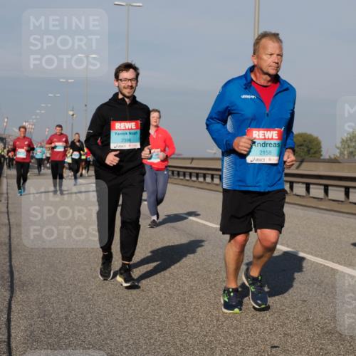 03.10.2025 - Köhlbrandbrückenlauf Fabian Wolf http://msf.ph/oto/9060092 03.10.2025 10:05:06 Position 3 2396, 2158, 2556 meine-sportfotos.de