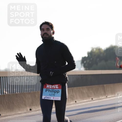 03.10.2025 - Köhlbrandbrückenlauf Jannik Wohlers http://msf.ph/oto/9060110 03.10.2025 09:14:39 Position 3 1279 meine-sportfotos.de