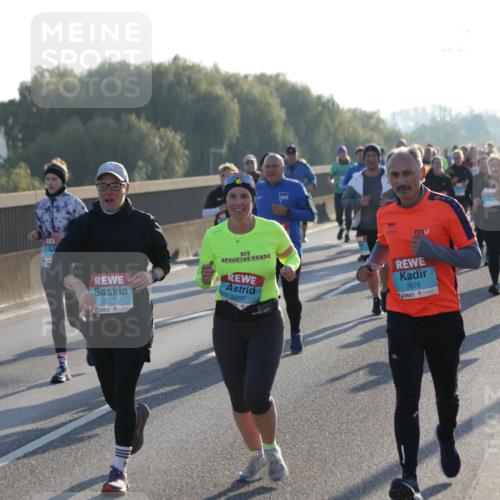 03.10.2025 - Köhlbrandbrückenlauf Jannik Wohlers http://msf.ph/oto/9060112 03.10.2025 09:22:31 Position 3 2072, 2907, 3576 meine-sportfotos.de