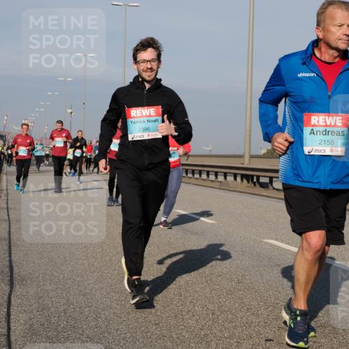 03.10.2025 - Köhlbrandbrückenlauf Fabian Wolf http://msf.ph/oto/9060114 03.10.2025 10:05:06 Position 3 2396, 2158 meine-sportfotos.de