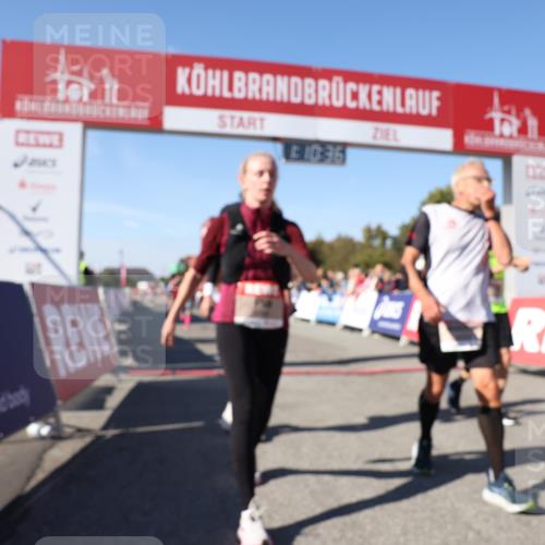 03.10.2025 - Köhlbrandbrückenlauf Lena Gebhardt http://msf.ph/oto/9060117 03.10.2025 13:10:36 Ziel 4386, 4429, 4514, 4711, 5229, 5383, 5410, 5689, 5738, 5889, 6024, 6177, 6269, 6273, 6294, 6779, 6781, 6782 meine-sportfotos.de