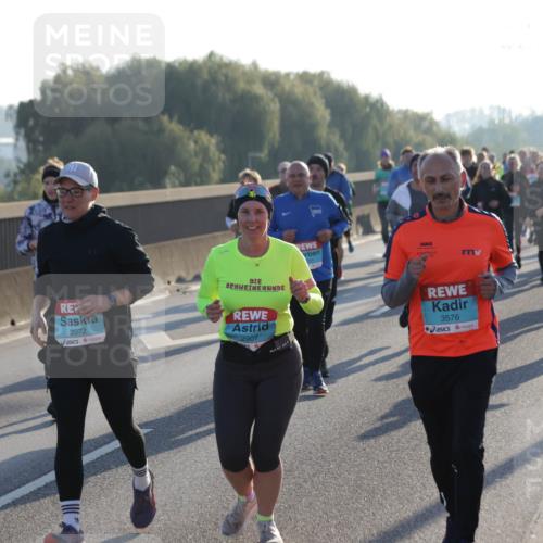03.10.2025 - Köhlbrandbrückenlauf Jannik Wohlers http://msf.ph/oto/9060139 03.10.2025 09:22:31 Position 3 2072, 2907, 3576 meine-sportfotos.de