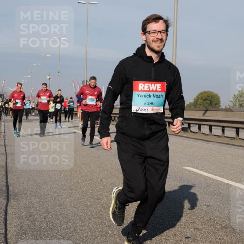 03.10.2025 - Köhlbrandbrückenlauf Fabian Wolf http://msf.ph/oto/9060141 03.10.2025 10:05:07 Position 3 2396 meine-sportfotos.de