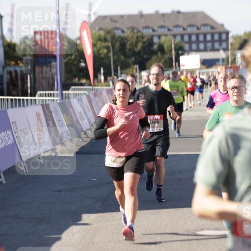 03.10.2025 - Köhlbrandbrückenlauf Jannik Wohlers http://msf.ph/oto/9060169 03.10.2025 13:12:42 Ziel 4048, 4391, 4392, 4527, 4609, 4855, 4858, 4864, 4873, 4975, 5874, 5916, 6466, 6588 meine-sportfotos.de