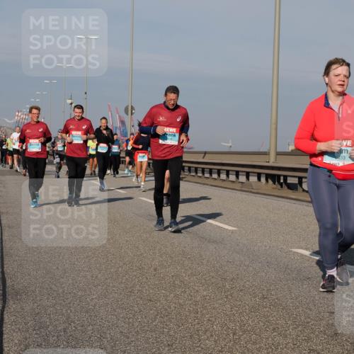 03.10.2025 - Köhlbrandbrückenlauf Fabian Wolf http://msf.ph/oto/9060181 03.10.2025 10:05:08 Position 3 408, 1433 meine-sportfotos.de