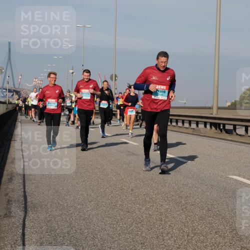 03.10.2025 - Köhlbrandbrückenlauf Fabian Wolf http://msf.ph/oto/9060207 03.10.2025 10:05:09 Position 3 2408 meine-sportfotos.de