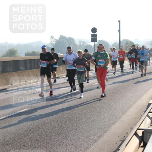 03.10.2025 - Köhlbrandbrückenlauf Lena Gebhardt http://msf.ph/oto/9060209 03.10.2025 09:19:11 Position 1 1489 meine-sportfotos.de