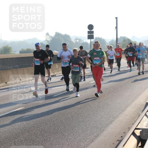 03.10.2025 - Köhlbrandbrückenlauf Lena Gebhardt http://msf.ph/oto/9060217 03.10.2025 09:19:11 Position 1 1489 meine-sportfotos.de