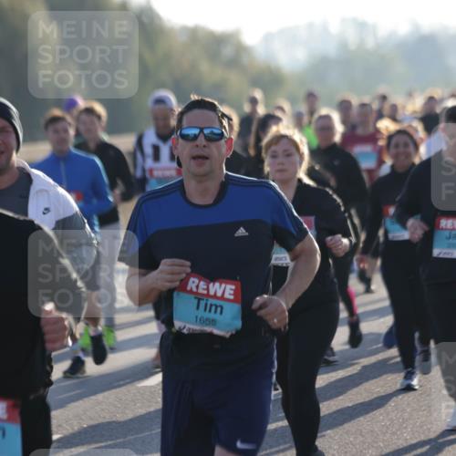 03.10.2025 - Köhlbrandbrückenlauf Jannik Wohlers http://msf.ph/oto/9060230 03.10.2025 09:22:33 Position 3 1877, 1655, 3395 meine-sportfotos.de