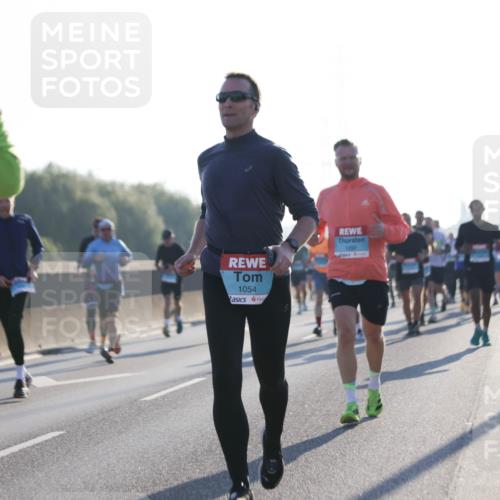03.10.2025 - Köhlbrandbrückenlauf Jannik Wohlers http://msf.ph/oto/9060261 03.10.2025 09:14:43 Position 3 1054 meine-sportfotos.de