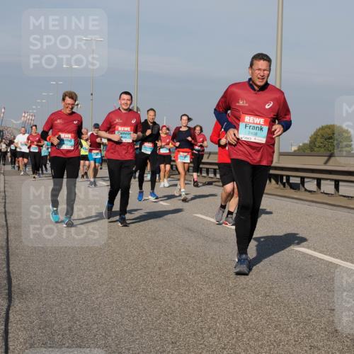 03.10.2025 - Köhlbrandbrückenlauf Fabian Wolf http://msf.ph/oto/9060262 03.10.2025 10:05:10 Position 3 004, 2408 meine-sportfotos.de
