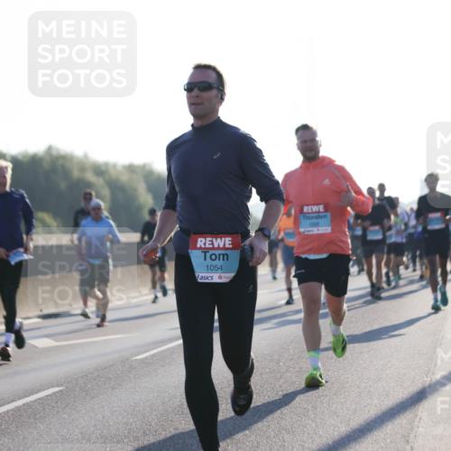 03.10.2025 - Köhlbrandbrückenlauf Jannik Wohlers http://msf.ph/oto/9060270 03.10.2025 09:14:44 Position 3 1054, 1292 meine-sportfotos.de