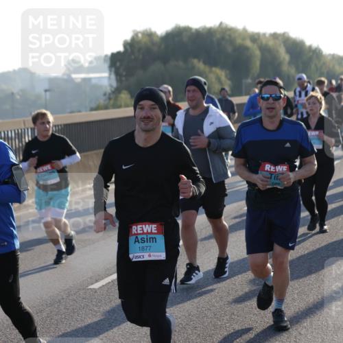 03.10.2025 - Köhlbrandbrückenlauf Jannik Wohlers http://msf.ph/oto/9060280 03.10.2025 09:22:34 Position 3 3231, 1877, 650 meine-sportfotos.de