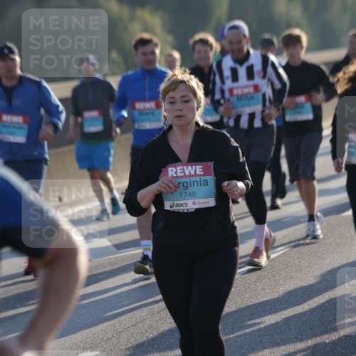 03.10.2025 - Köhlbrandbrückenlauf Jannik Wohlers http://msf.ph/oto/9060311 03.10.2025 09:22:35 Position 3 1748 meine-sportfotos.de