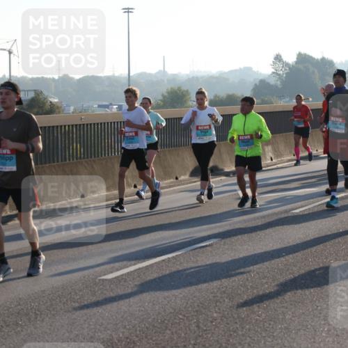 03.10.2025 - Köhlbrandbrückenlauf Lena Gebhardt http://msf.ph/oto/9060389 03.10.2025 09:19:15 Position 1 1364 meine-sportfotos.de