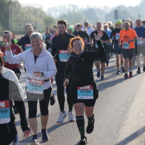 03.10.2025 - Köhlbrandbrückenlauf Jannik Wohlers http://msf.ph/oto/9060393 03.10.2025 09:22:38 Position 3 1940, 3826, 2436, 2116 meine-sportfotos.de