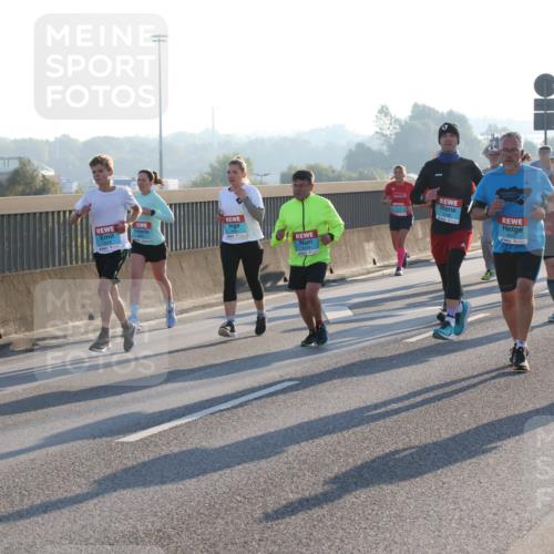 03.10.2025 - Köhlbrandbrückenlauf Lena Gebhardt http://msf.ph/oto/9060394 03.10.2025 09:19:16 Position 1 1722, 1642, 12 meine-sportfotos.de