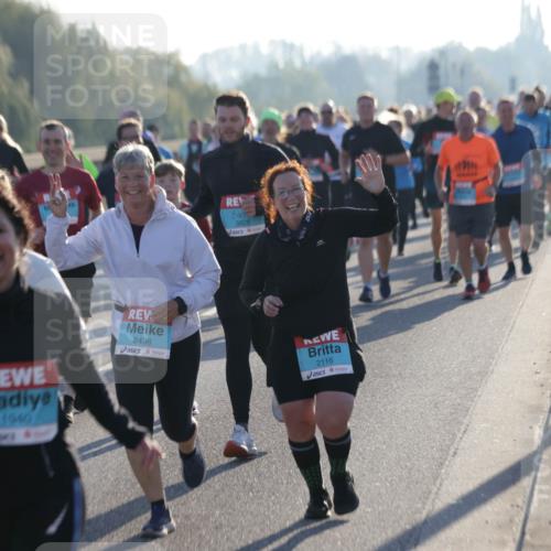 03.10.2025 - Köhlbrandbrückenlauf Jannik Wohlers http://msf.ph/oto/9060410 03.10.2025 09:22:38 Position 3 1940, 2436, 3826, 2116 meine-sportfotos.de