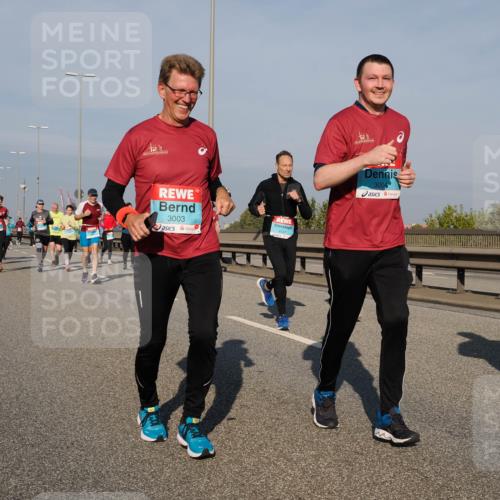 03.10.2025 - Köhlbrandbrückenlauf Fabian Wolf http://msf.ph/oto/9060417 03.10.2025 10:05:13 Position 3 3003, 3004 meine-sportfotos.de