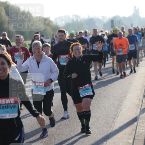 03.10.2025 - Köhlbrandbrückenlauf Jannik Wohlers http://msf.ph/oto/9060418 03.10.2025 09:22:38 Position 3 1940, 382, 2436, 2116 meine-sportfotos.de