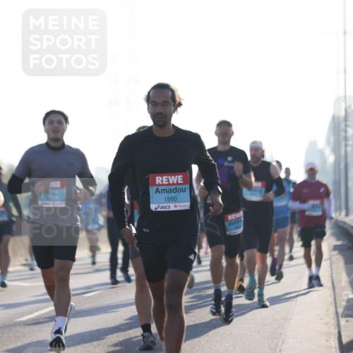 03.10.2025 - Köhlbrandbrückenlauf Jannik Wohlers http://msf.ph/oto/9060420 03.10.2025 09:14:46 Position 3 1550 meine-sportfotos.de