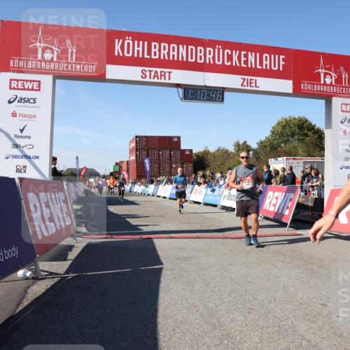 03.10.2025 - Köhlbrandbrückenlauf Lena Gebhardt http://msf.ph/oto/9060442 03.10.2025 13:10:47 Ziel 4081, 4352, 4401, 4412, 4488, 4514, 5410, 5753, 5791, 6269, 6273 meine-sportfotos.de