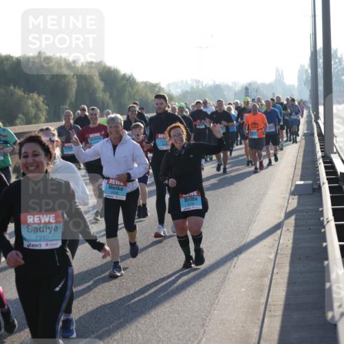 03.10.2025 - Köhlbrandbrückenlauf Jannik Wohlers http://msf.ph/oto/9060456 03.10.2025 09:22:39 Position 3 2218, 1940, 2436, 2116 meine-sportfotos.de