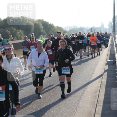03.10.2025 - Köhlbrandbrückenlauf Jannik Wohlers http://msf.ph/oto/9060510 03.10.2025 09:22:40 Position 3 2218, 1940, 2436, 2116 meine-sportfotos.de