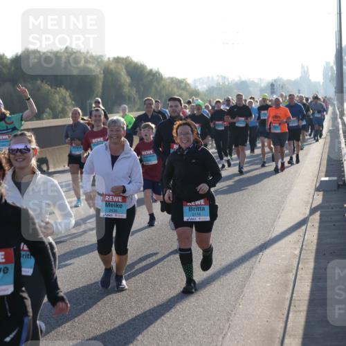 03.10.2025 - Köhlbrandbrückenlauf Jannik Wohlers http://msf.ph/oto/9060514 03.10.2025 09:22:40 Position 3 218, 1940, 2436, 2116 meine-sportfotos.de