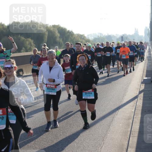 03.10.2025 - Köhlbrandbrückenlauf Jannik Wohlers http://msf.ph/oto/9060516 03.10.2025 09:22:40 Position 3 17, 8, 1940, 2436, 2116 meine-sportfotos.de