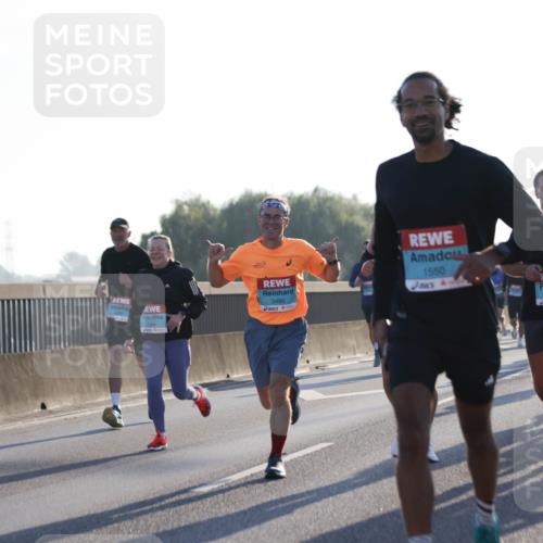 03.10.2025 - Köhlbrandbrückenlauf Jannik Wohlers http://msf.ph/oto/9060521 03.10.2025 09:14:48 Position 3 3495, 1550, 1146 meine-sportfotos.de