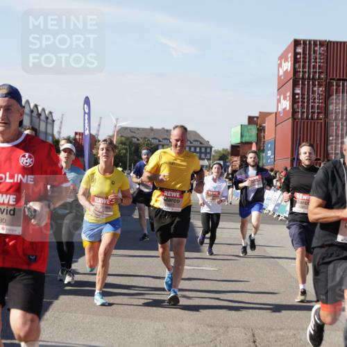 03.10.2025 - Köhlbrandbrückenlauf Jannik Wohlers http://msf.ph/oto/9060567 03.10.2025 13:12:59 Ziel 4446, 4487, 4528, 4559, 4628, 4671, 4748, 4965, 5051, 5381, 5673, 5674, 6303, 6496, 6497, 6530, 6791 meine-sportfotos.de