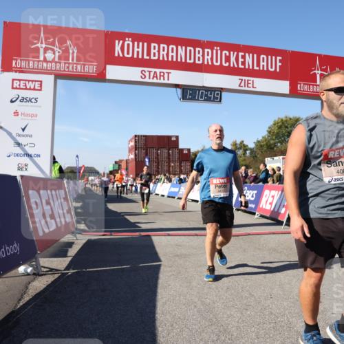 03.10.2025 - Köhlbrandbrückenlauf Lena Gebhardt http://msf.ph/oto/9060570 03.10.2025 13:10:50 Ziel 4081, 4352, 4401, 4412, 4488, 4689, 4862, 5410, 5753, 5791, 6269, 6273, 6274 meine-sportfotos.de