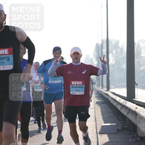 03.10.2025 - Köhlbrandbrückenlauf Jannik Wohlers http://msf.ph/oto/9060651 03.10.2025 09:14:51 Position 3 2777, 3317, 1033 meine-sportfotos.de