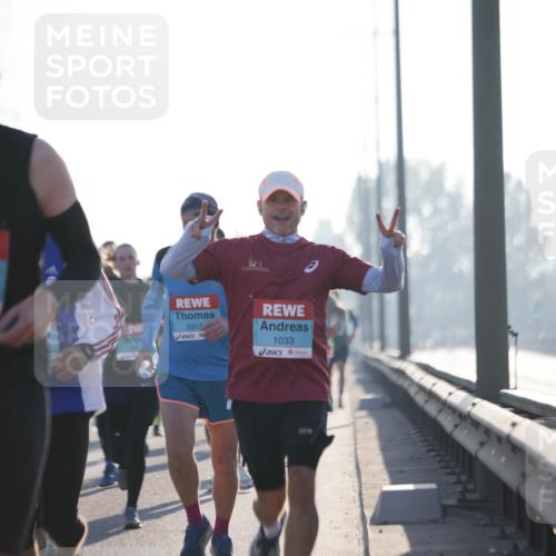 03.10.2025 - Köhlbrandbrückenlauf Jannik Wohlers http://msf.ph/oto/9060682 03.10.2025 09:14:51 Position 3 2777, 3317, 1033 meine-sportfotos.de