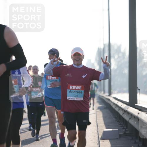 03.10.2025 - Köhlbrandbrückenlauf Jannik Wohlers http://msf.ph/oto/9060686 03.10.2025 09:14:51 Position 3 2777, 1033 meine-sportfotos.de