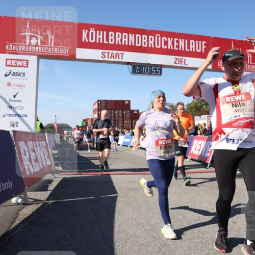 03.10.2025 - Köhlbrandbrückenlauf Lena Gebhardt http://msf.ph/oto/9060729 03.10.2025 13:10:55 Ziel 4081, 4352, 4370, 4401, 4412, 4547, 4689, 4862, 4933, 4998, 5103, 5791, 5965, 6274, 6665, 6797 meine-sportfotos.de